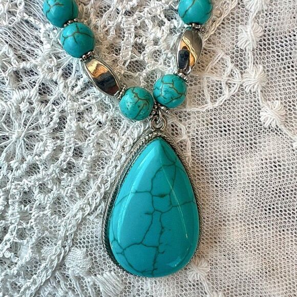 Turquoise Beaded Necklace with Silver Accents 18.5" - 21" - Picture 3 of 7